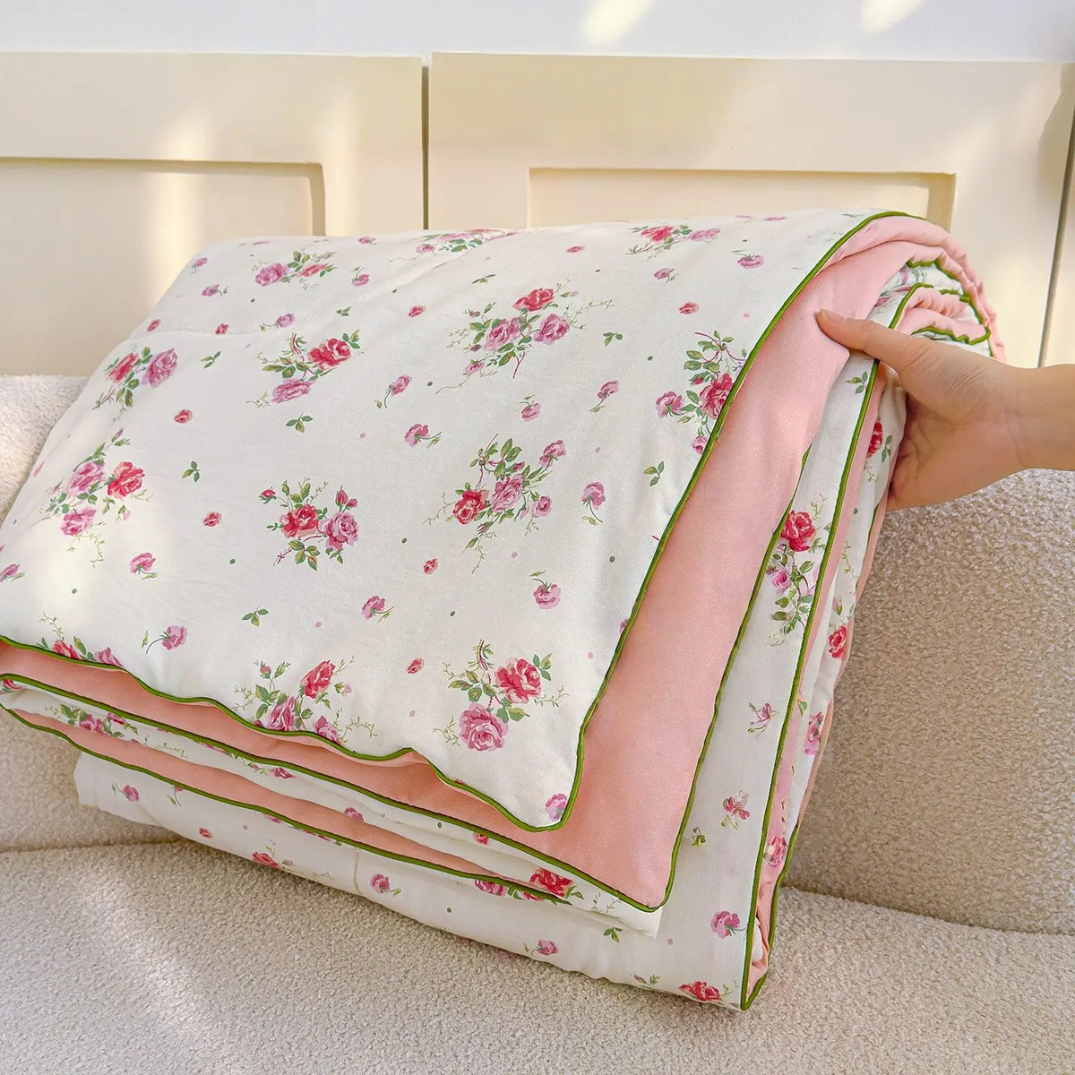 Pink Rose Print Quilted Bed Blanket