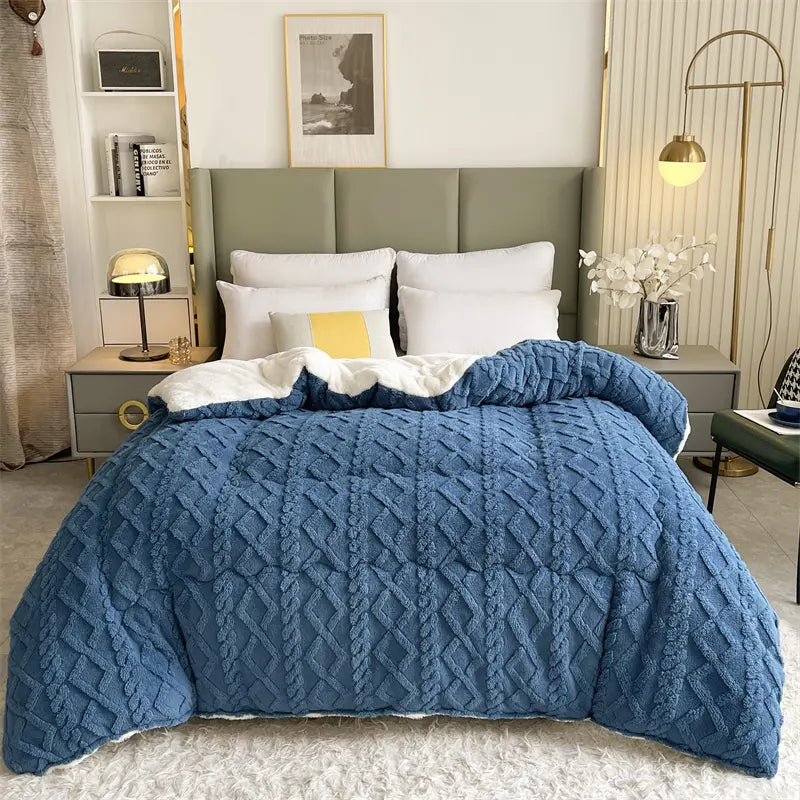 Blue Cable-Texture Fleece Comforter with White Lining