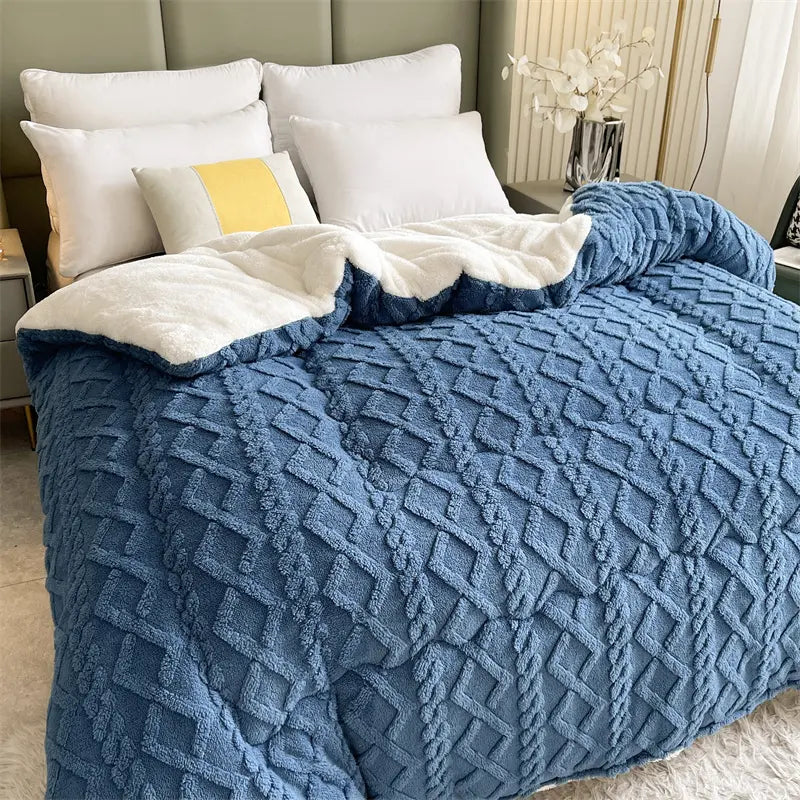 Blue Cable-Texture Fleece Comforter with White Lining